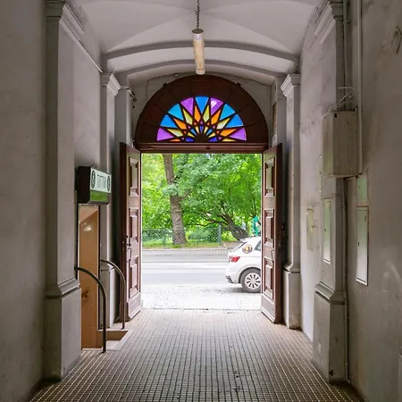 Bibi In Krakow, Location And Time Apartament *