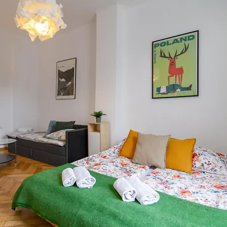 Bibi In Krakow, Location And Time Apartment