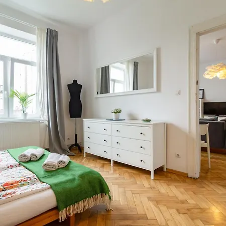 Bibi In Krakow, Location And Time Apartament Kraków